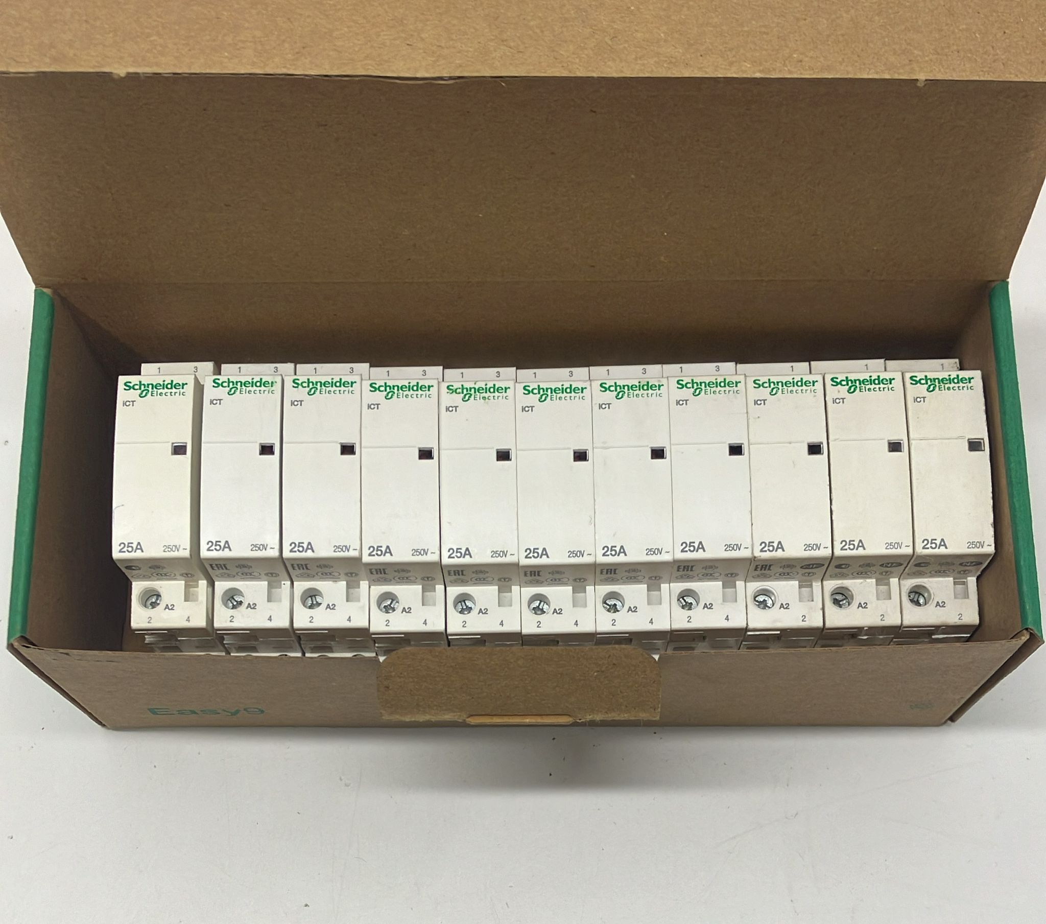 Schnider SESSİZ KONTAKTÖR 16A 2NA 240VAC