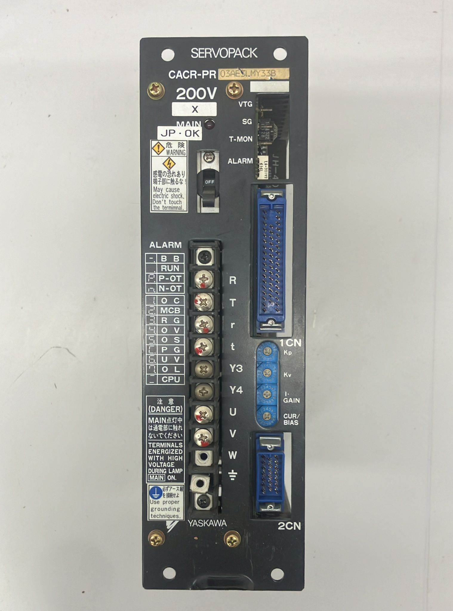 YASKAWA SERVO PR03AE3LMY33 CACR-PR 03AE3LMY33B -03AE3FRY29B