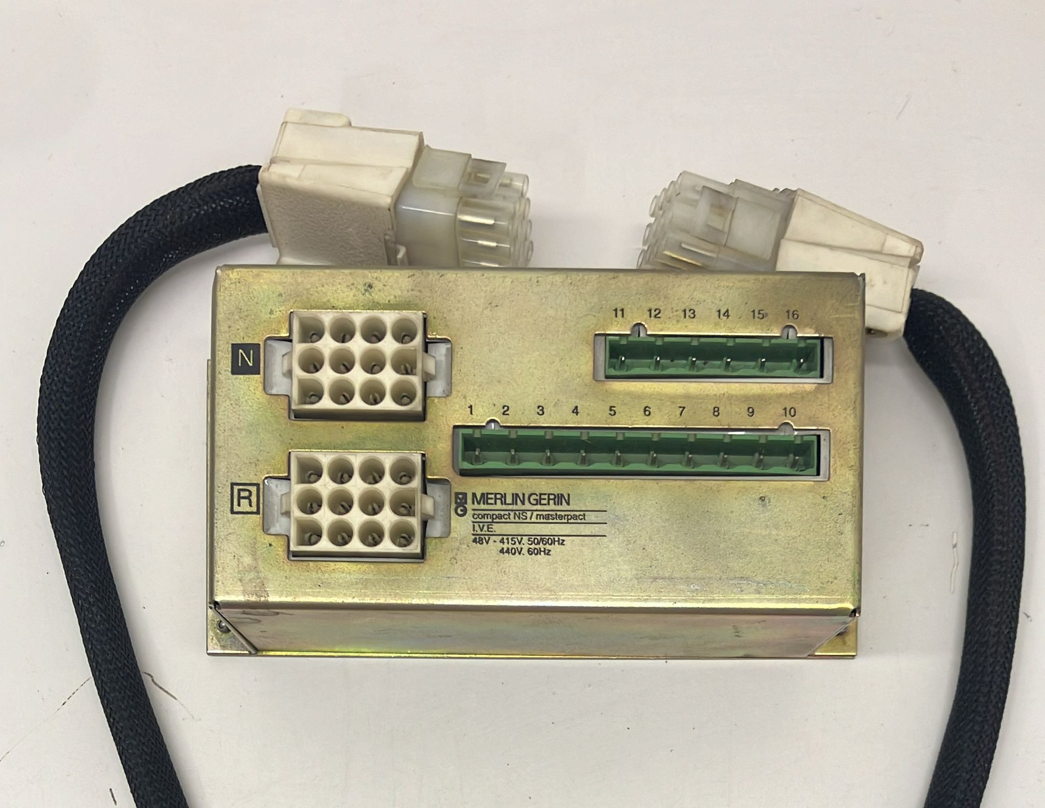 Merlıngerın Compact NS-masterpack I.V.E. 48V-415V. 50-60HZ 440V.60HZ