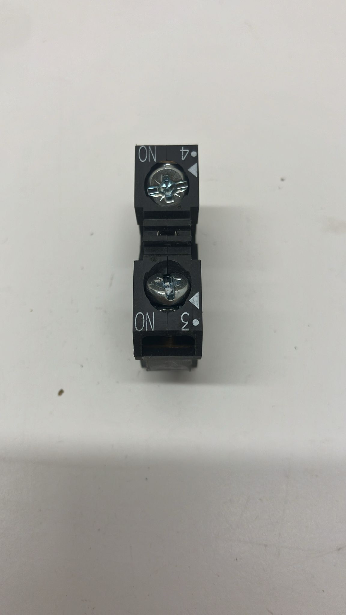 SİEMENS 3SB3400-0J