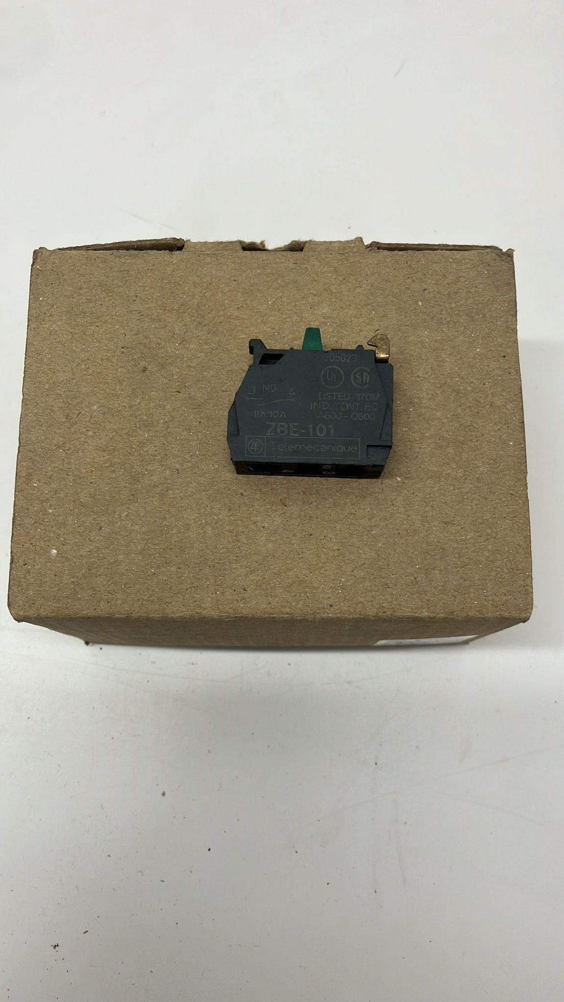 Schneider telemecanıque ZBE-101