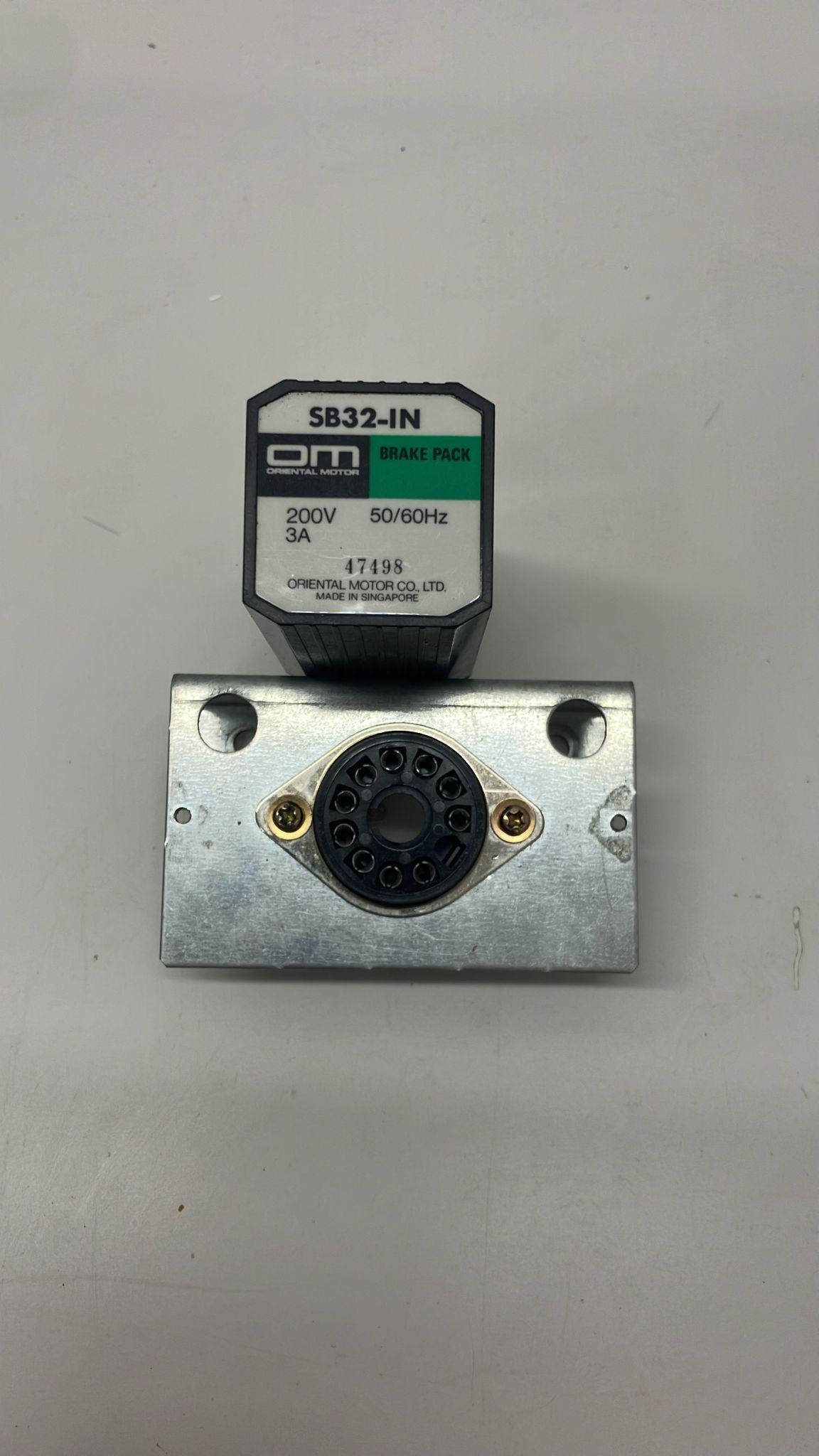 OMRON SB32-IN