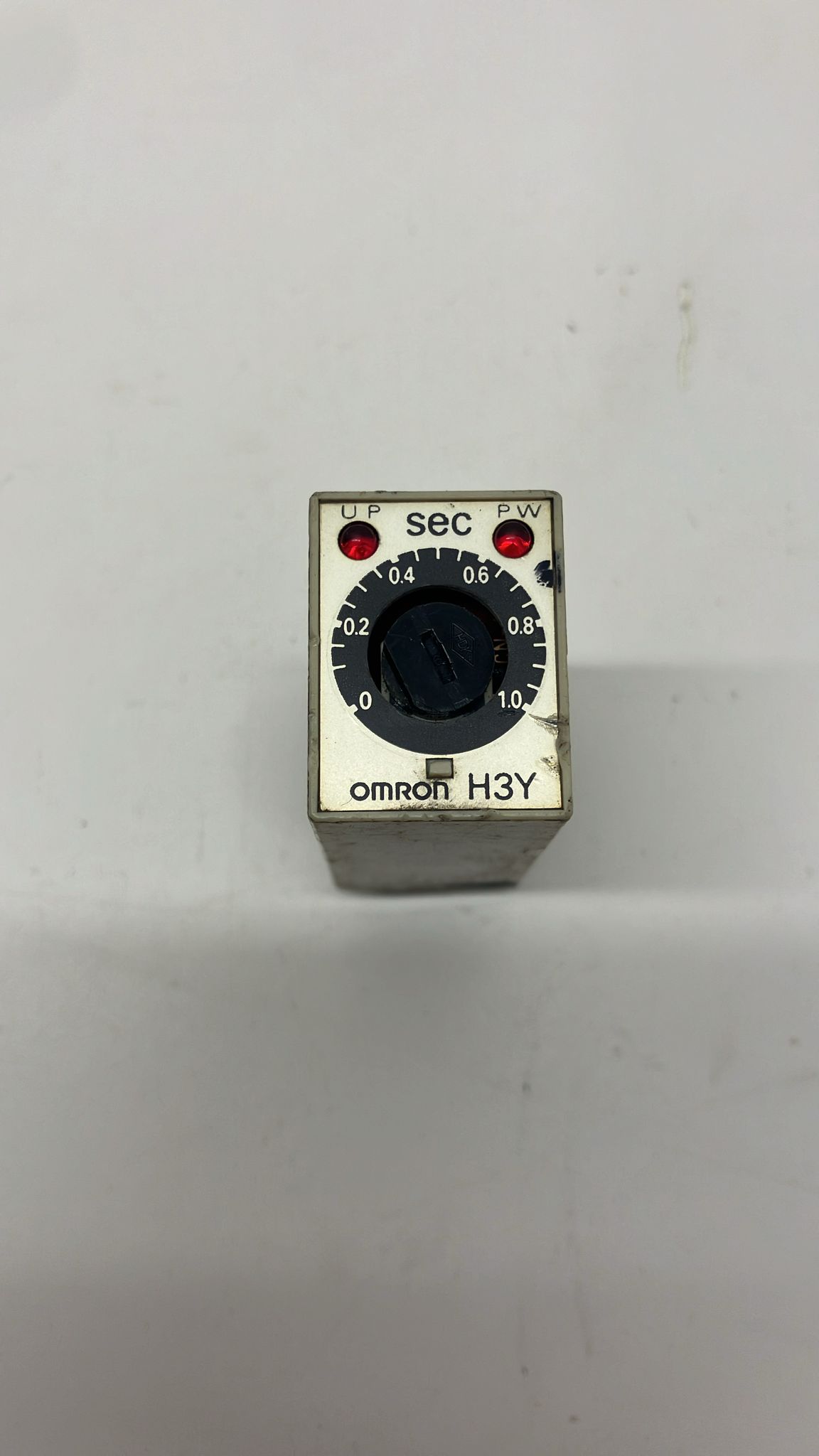 OMRON H3Y -2-